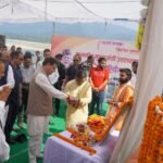 मुख्यमंत्री ने कहा कि उत्तराखंड की संस्कृति और परंपराएं हमारी पहचान हैं, और इन पर्वों के माध्यम से हमें अपनी जड़ों से जुड़े रहने का अवसर मिलता है