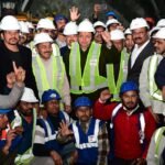 मुख्यमंत्री धामी ने कहा कि केन्द्र एवं राज्य सरकार द्वारा सकारात्मक दृष्टिकोण के साथ निरंतर संवाद के माध्यम से पर्यावरणीय एवं तकनीकी बाधाओं का समाधान किया गया