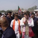 मुख्यमंत्री धामी ने कहा कि “सनातनी हिंदू कभी डरता नहीं, वह सत्य और राष्ट्र के लिए खड़ा रहता है”। उनके इस वक्तव्य पर जनसभा में जोरदार उत्साह देखने को मिला