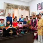 मुख्यमंत्री आवास में लोकपर्व फूलदेई, हर्षोल्लास और पारंपरिक रीति-रिवाजों के साथ मनाया गया