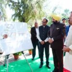 मुख्यमंत्री धामी ने कहा कि लोक भवन में सभी सुविधाएं एक ही स्थान पर उपलब्ध होने से आमजन को त्वरित और बेहतर सेवाएं मिलेंगी