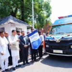 मुख्यमंत्री धामी ने एचडीएफसी बैंक की कॉर्पोरेट सामाजिक उत्तरदायित्व (CSR) पहल के अंतर्गत जनहित के लिए प्रदान की गई 4 अत्याधुनिक एम्बुलेंस का फ्लैग ऑफ किया