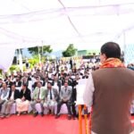 मुख्यमंत्री धामी का संकल्प—चम्पावत को बनाएंगे आदर्श जनपद, गांव-गांव तक पहुंचेगा विकास का लाभ
